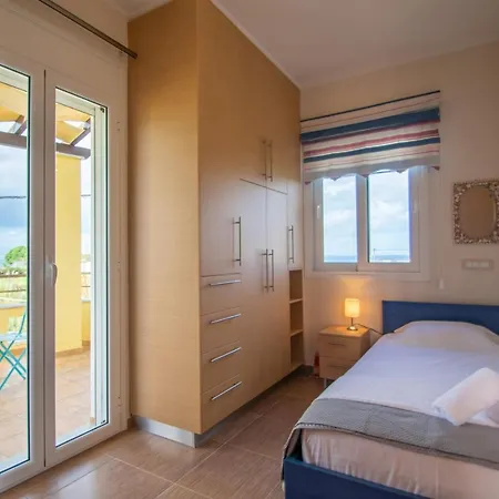 Villa Ianthi By 
