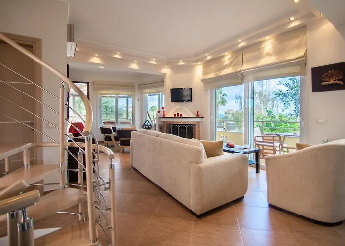 Vila Ianthi By 
